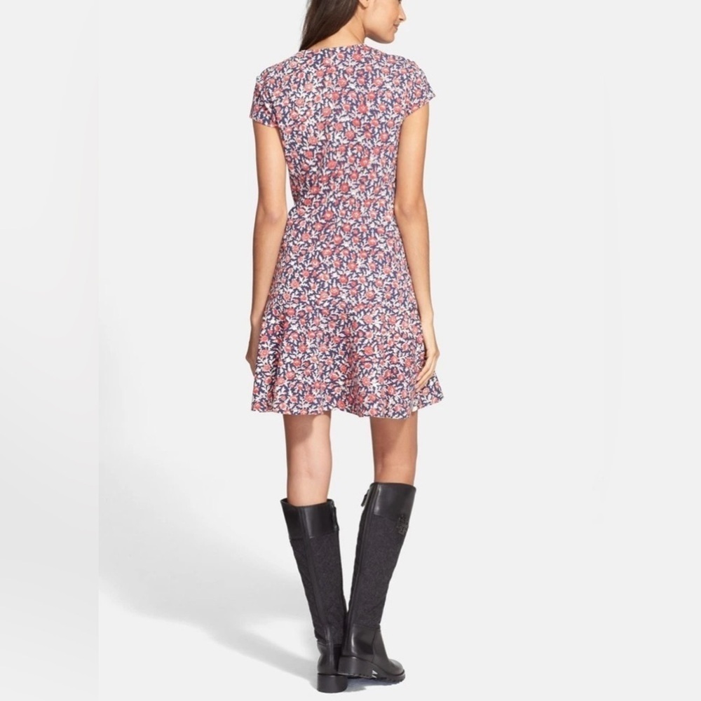 Tory Burch Calico Floral Fit & Flare Dress V-Neck Short Sleeve XS Like New - Picture 2 of 9